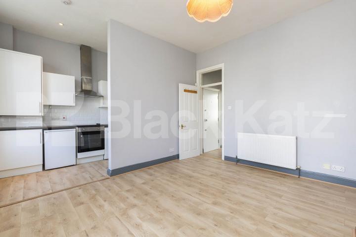 one bedroom property in a sought after area of Canonbury don't miss out Mildmay Grove South, Islington